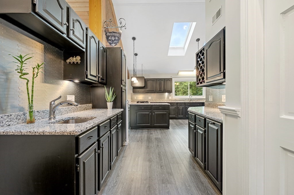 82 Central Turnpike Sutton, MA 01590 - Photo 15 of 42