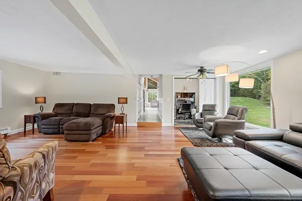 $749,000 | 82 Central Turnpike, Sutton, MA 01590