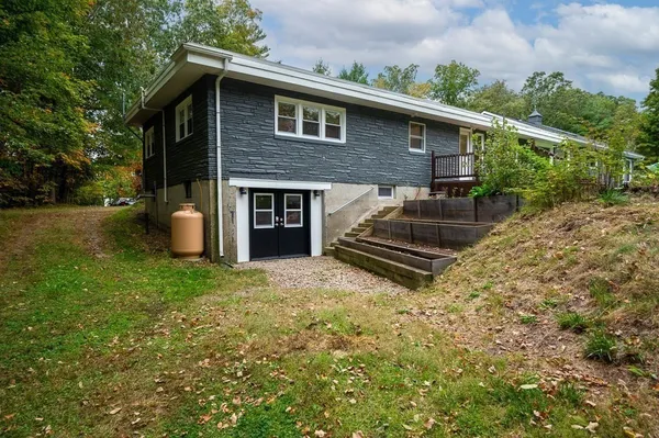 $749,000 | 82 Central Turnpike, Sutton, MA 01590