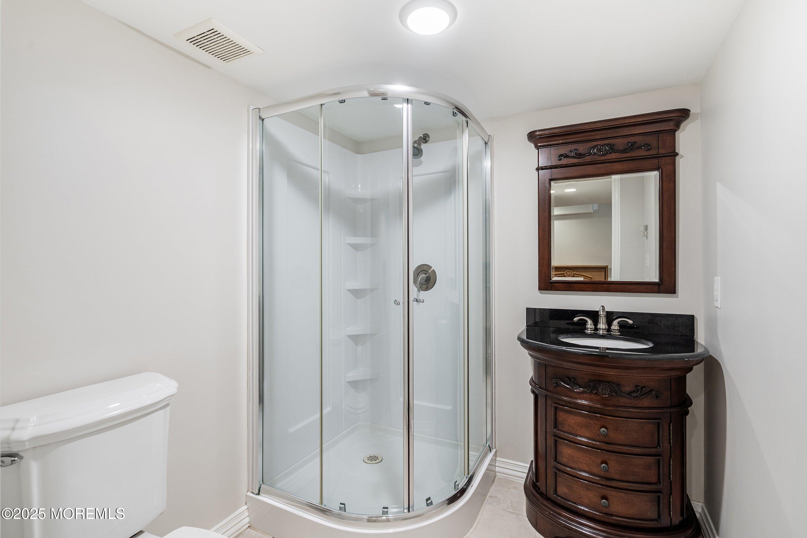 24 Sun Hollow Road Howell, NJ 07731 - Photo 31 of 48 1000017739