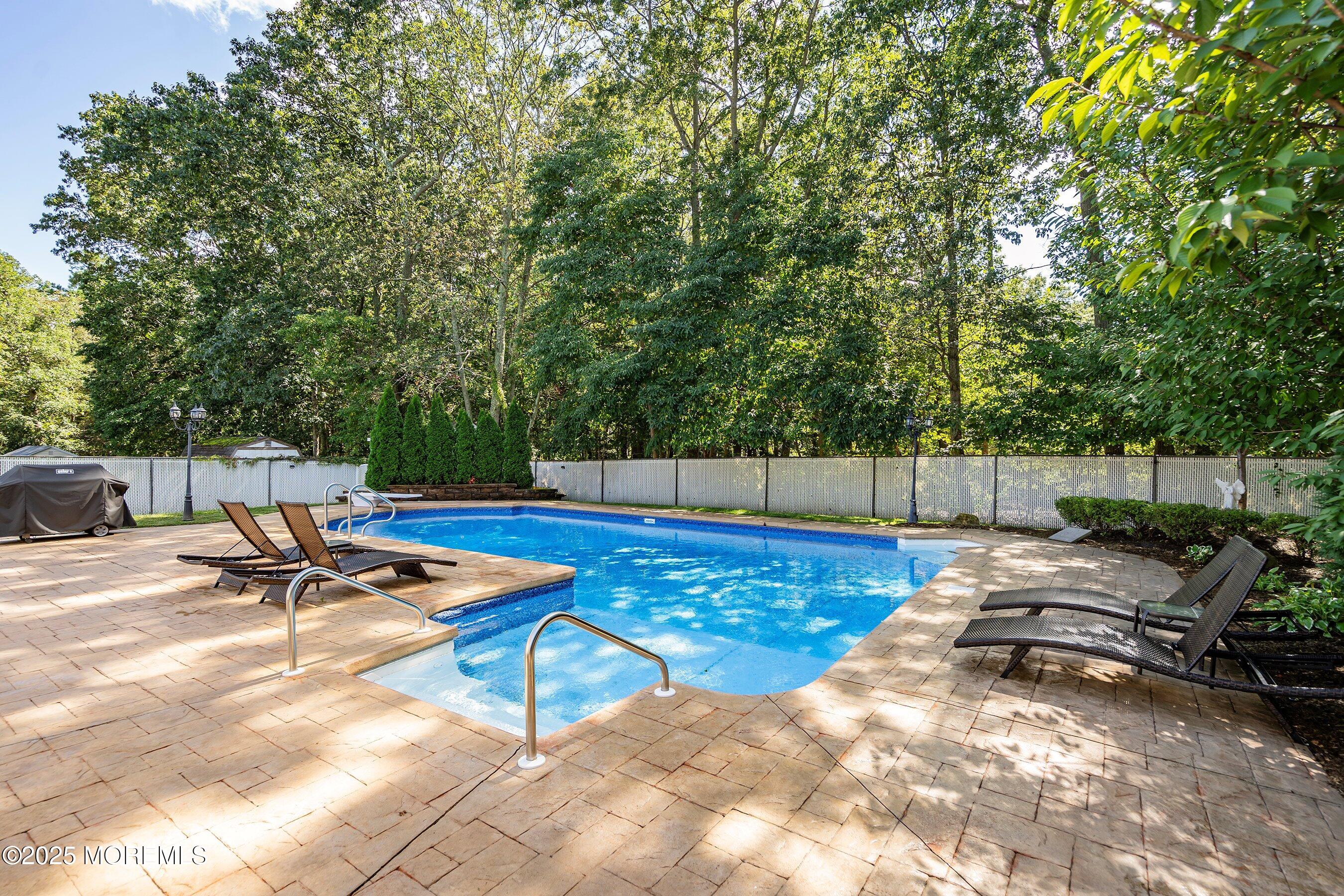 24 Sun Hollow Road Howell, NJ 07731 - Photo 38 of 48 1000017743