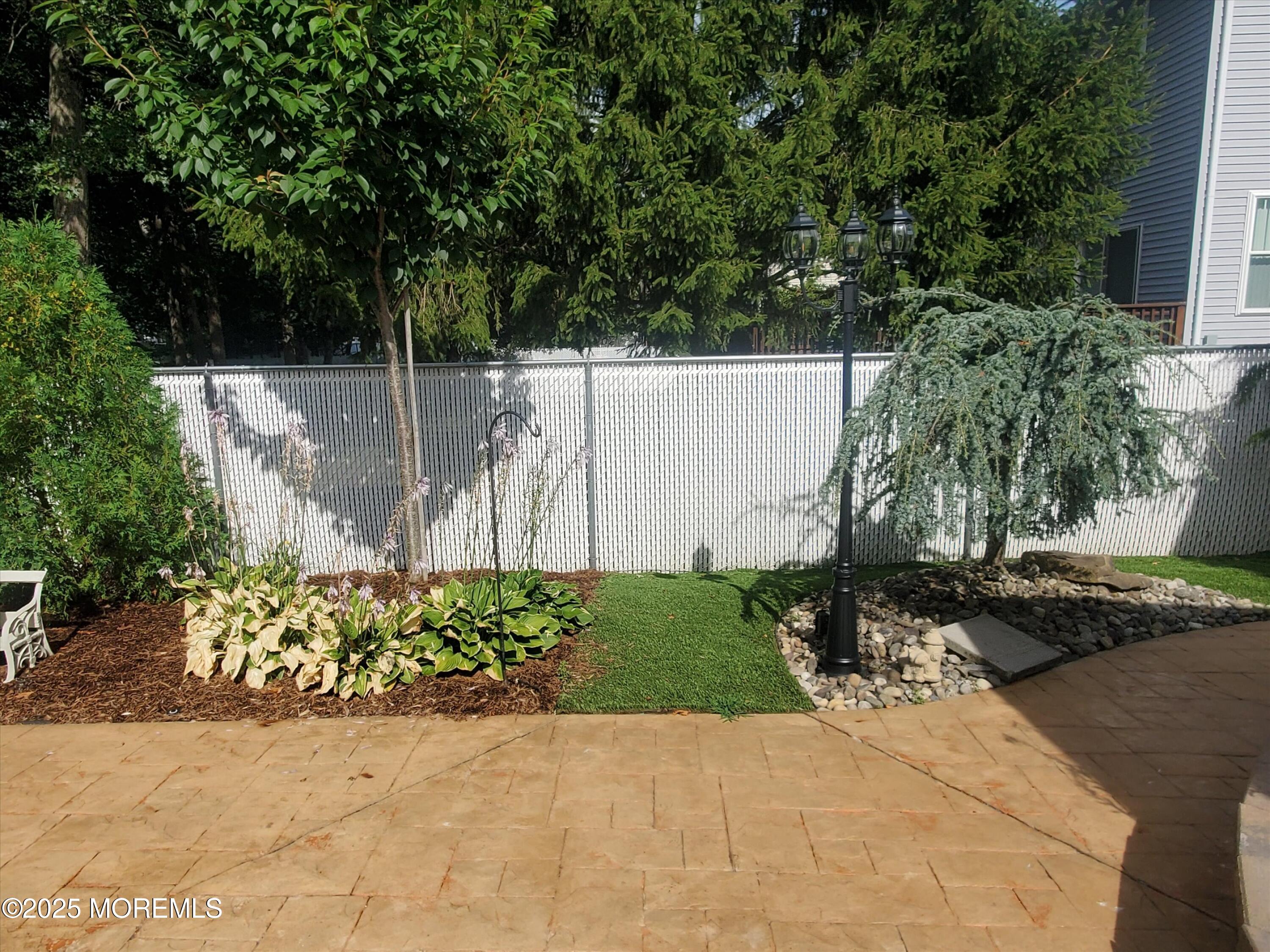 24 Sun Hollow Road Howell, NJ 07731 - Photo 40 of 48 1000017747