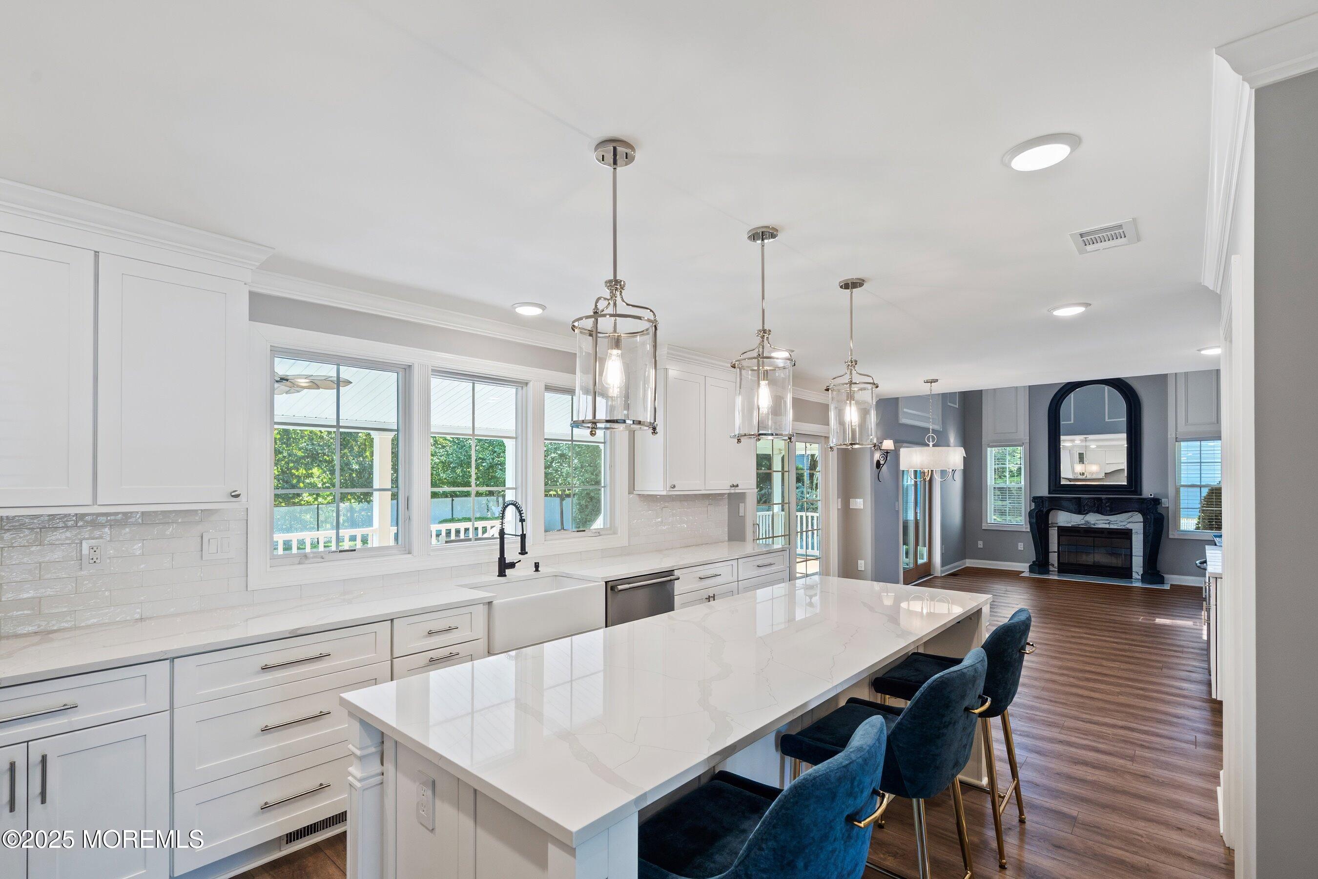 24 Sun Hollow Road Howell, NJ 07731 - Photo 9 of 48 1000017711