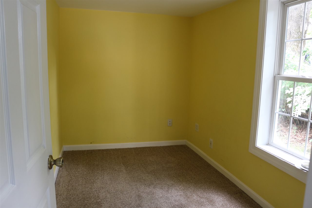 22 Summit Avenue Derry, NH 03038 - Photo 14 of 27 Gallery Image 14