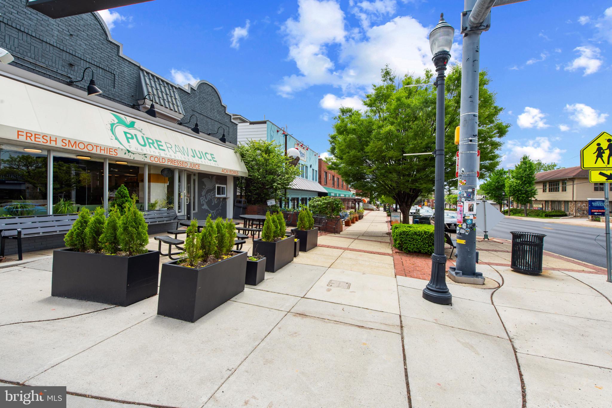 401 Hopkins Road Baltimore, MD 21212 - Photo 57 of 63 a view of a patio with chairs and potted plants