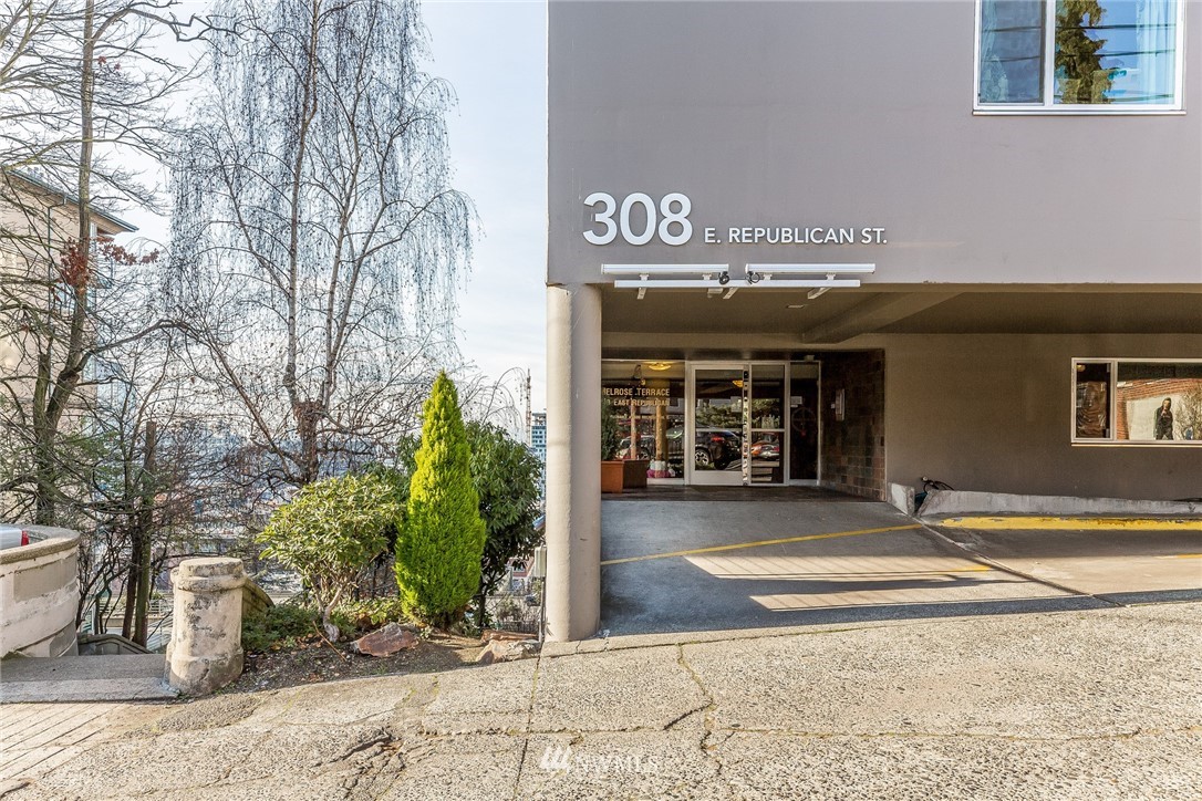 308 East Republican Street, Unit 104 Seattle, WA 98102 - Photo 2 of 20