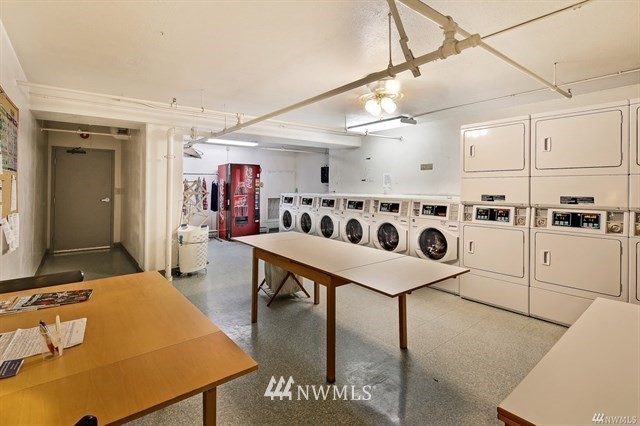 308 East Republican Street, Unit 104 Seattle, WA 98102 - Photo 16 of 20