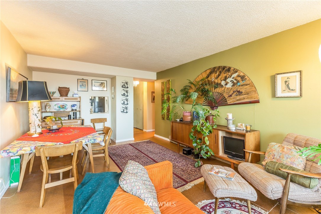 308 East Republican Street, Unit 104 Seattle, WA 98102 - Photo 4 of 20