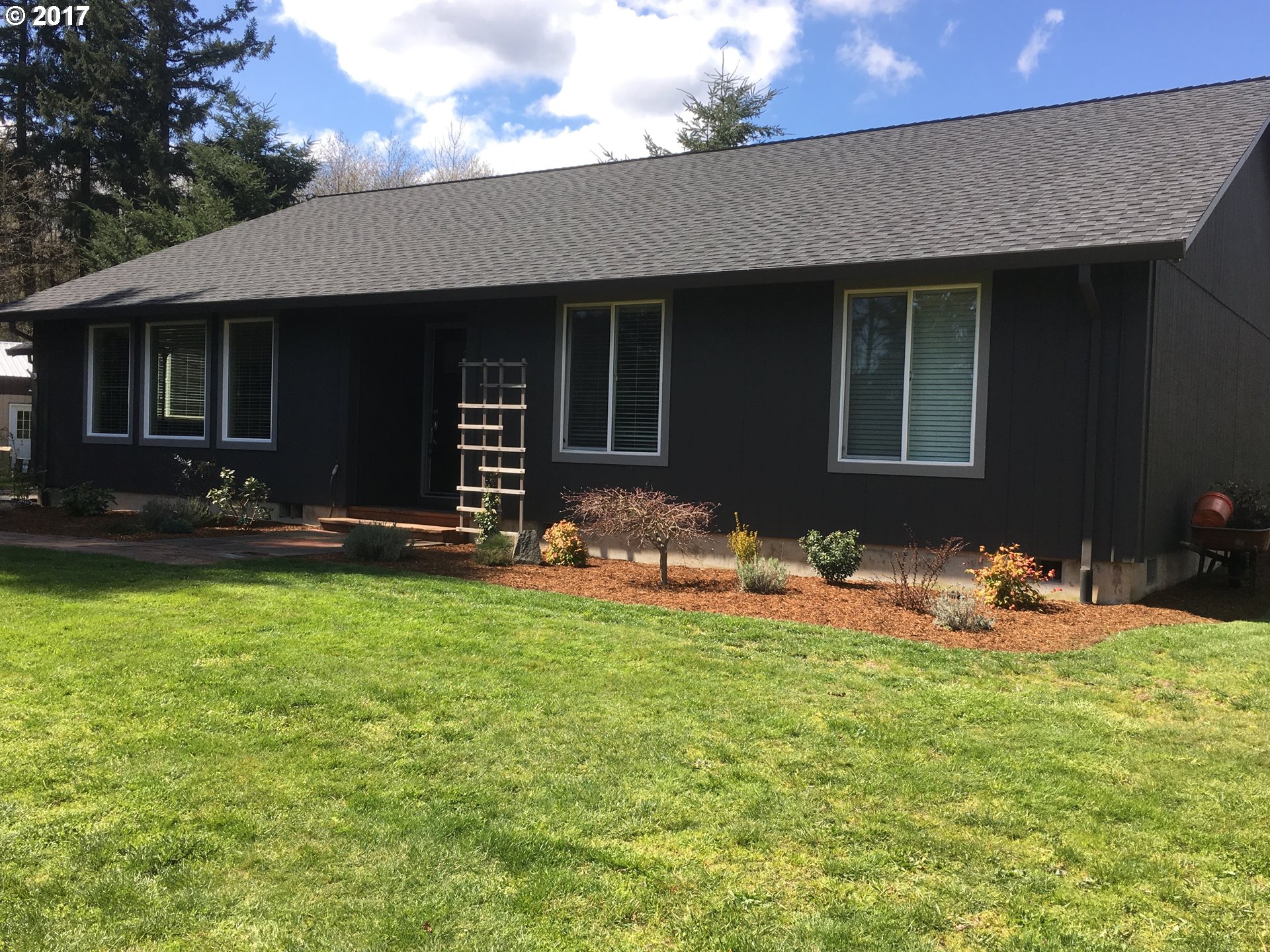 29880 Freedom Road Scappoose, OR 97056 - Photo 3 of 29 Gallery Image 3