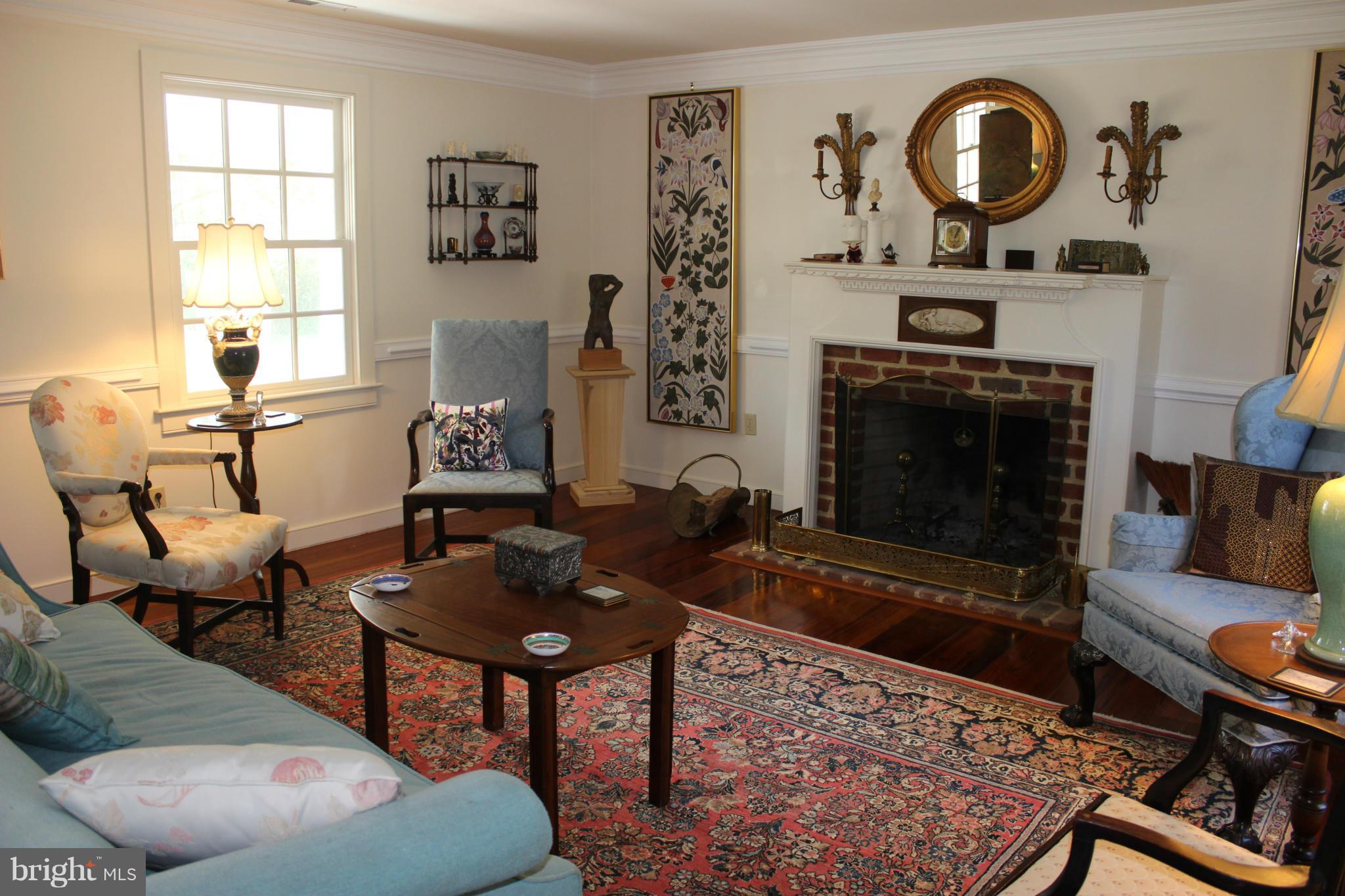 5715 Bar Neck Road Cambridge, MD 21613 - Photo 12 of 30 Living Room