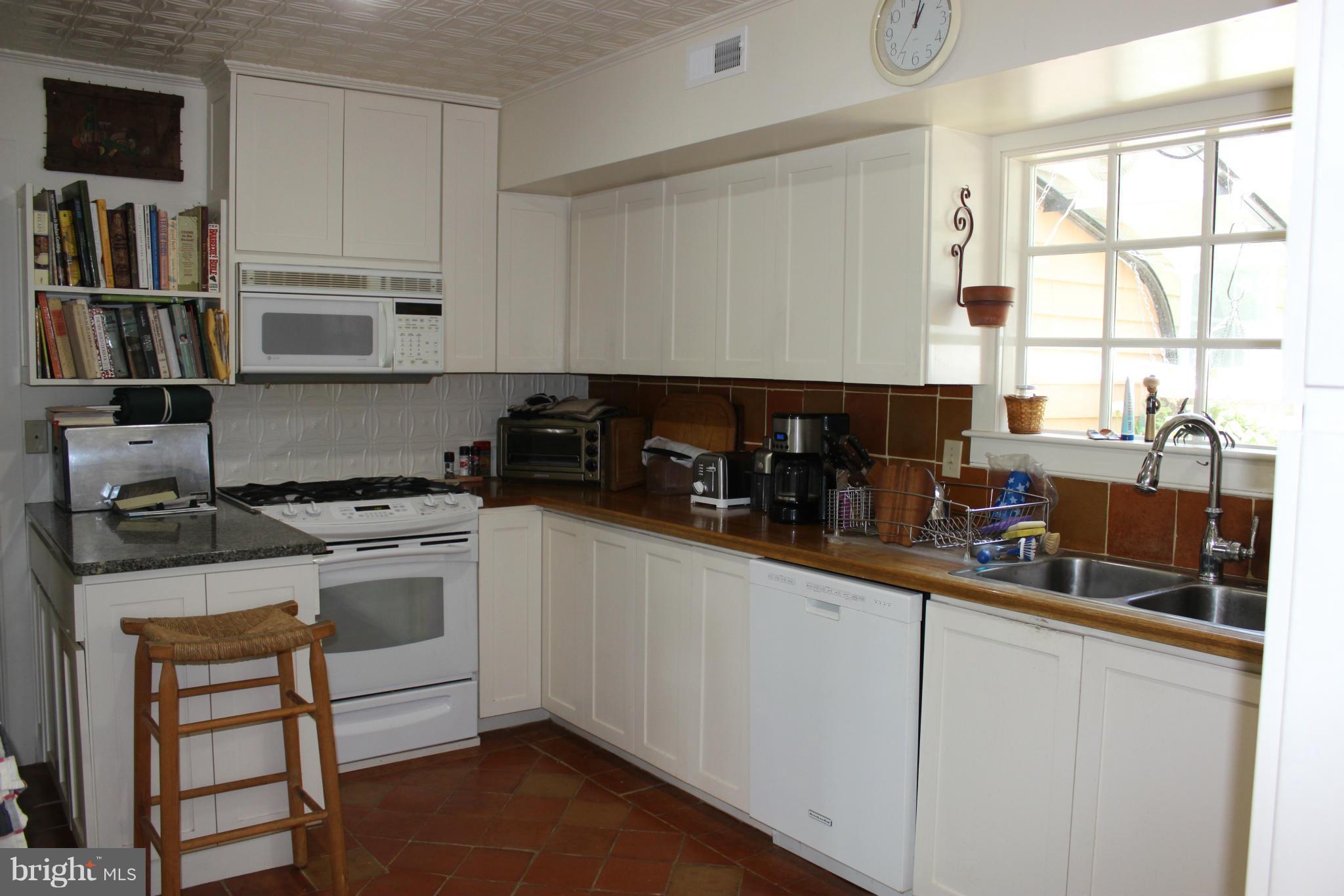 5715 Bar Neck Road Cambridge, MD 21613 - Photo 14 of 30 Kitchen