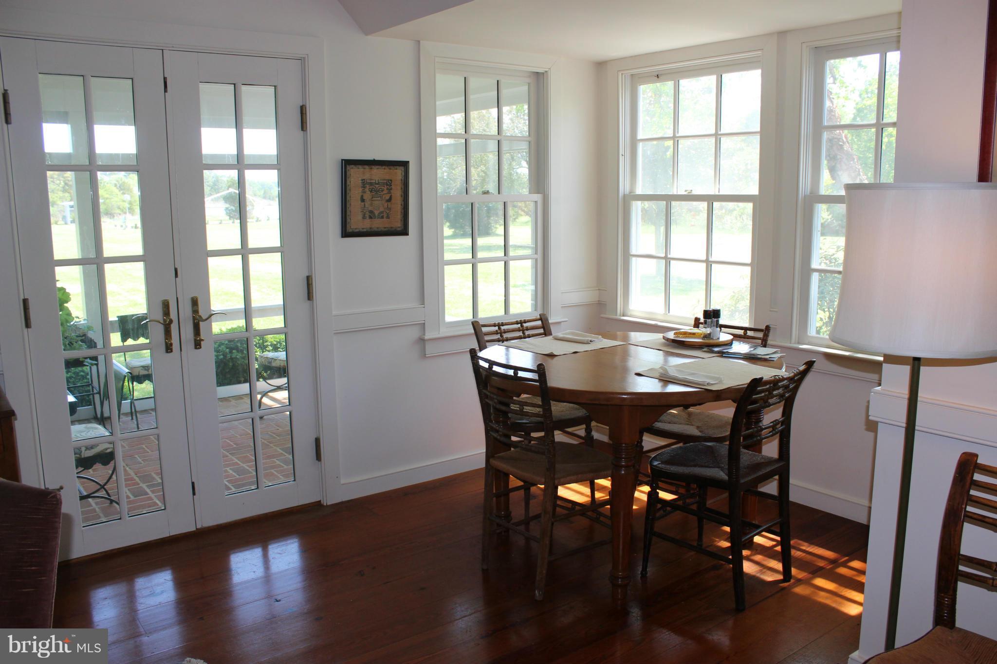 5715 Bar Neck Road Cambridge, MD 21613 - Photo 19 of 30 Casual Dining Area