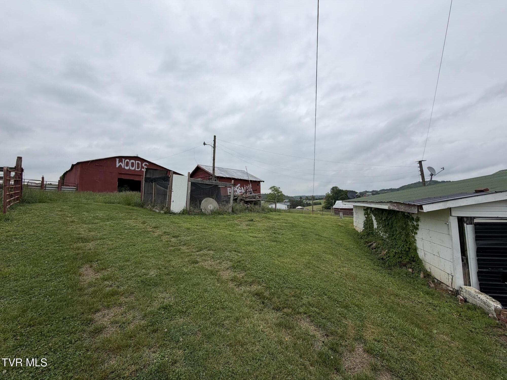 231 Jarrett Road Limestone, TN 37681 - Photo 7 of 20 IMG_4202