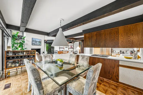 $555,000 | 930 Alpine Drive, Unit PP2, Fontana, WI 53125