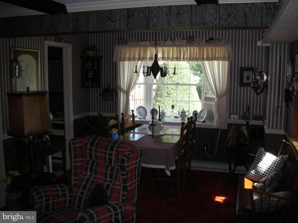 207 North Cedar Street Lititz, PA 17543 - Photo 8 of 12