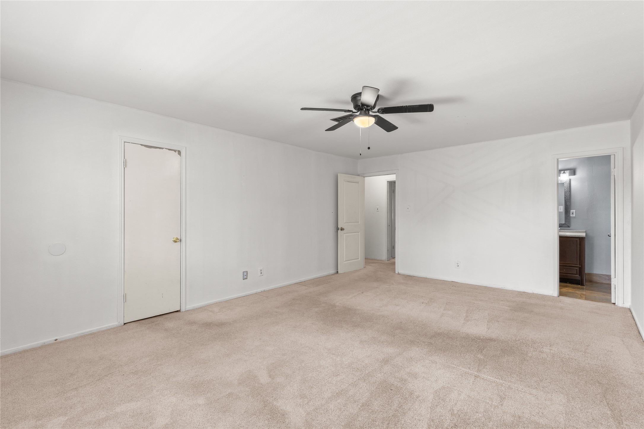 8238 Fondren Road, Unit 8238 Houston, TX 77074 - Photo 22 of 28 Primary Room