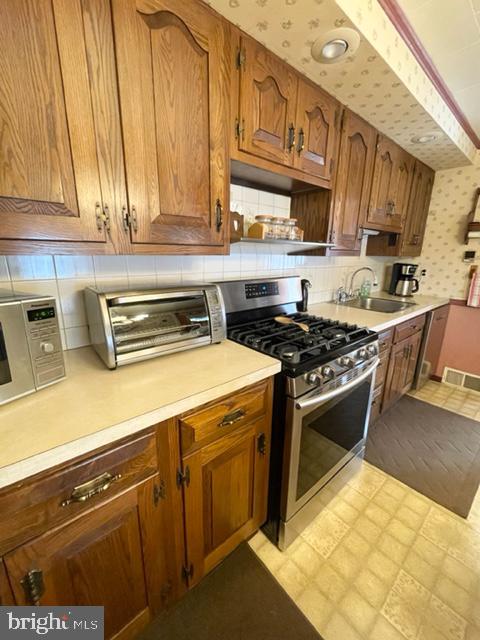 8636 Bridle Road Philadelphia, PA 19115 - Photo 12 of 51 Gallery Image 12