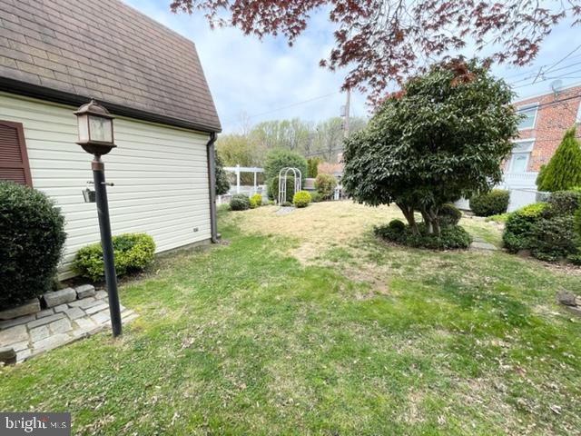 8636 Bridle Road Philadelphia, PA 19115 - Photo 38 of 51 Gallery Image 38
