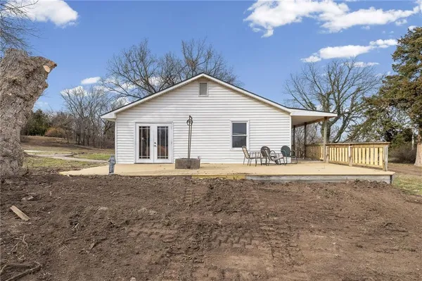 $299,000 | 17394 Devlin Road, Parker, KS 66072