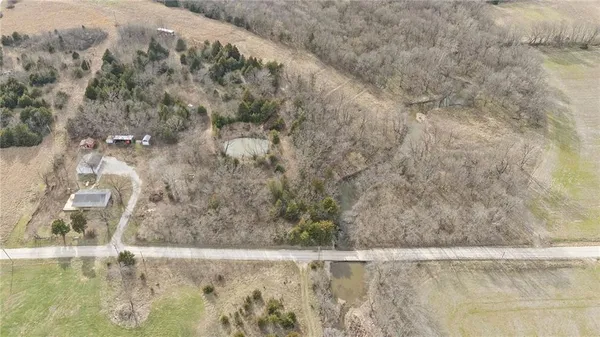 $299,000 | 17394 Devlin Road, Parker, KS 66072