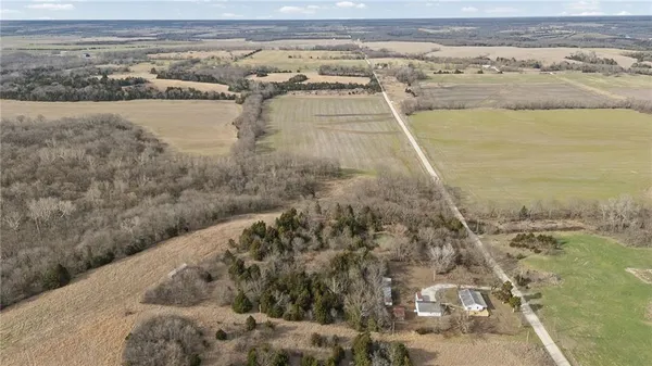 $299,000 | 17394 Devlin Road, Parker, KS 66072