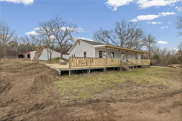 $299,000 | 17394 Devlin Road, Parker, KS 66072