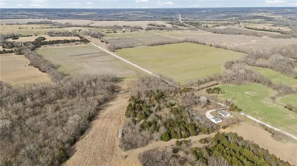 $299,000 | 17394 Devlin Road, Parker, KS 66072