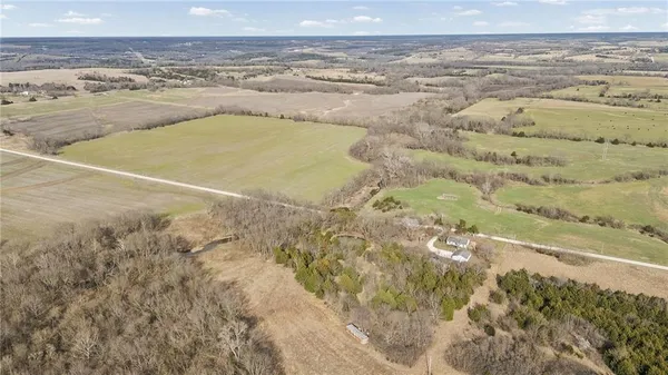 $299,000 | 17394 Devlin Road, Parker, KS 66072