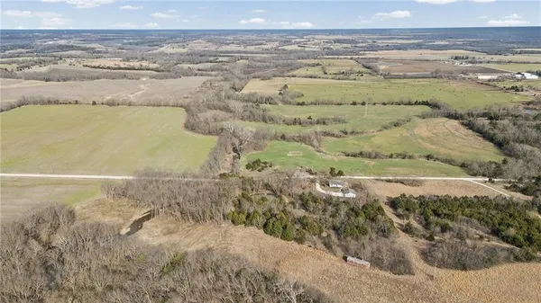 $299,000 | 17394 Devlin Road, Parker, KS 66072