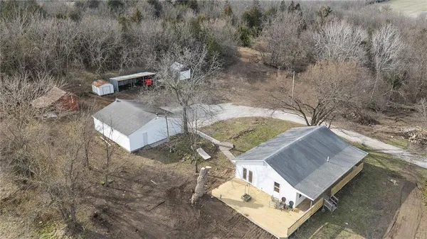 $299,000 | 17394 Devlin Road, Parker, KS 66072