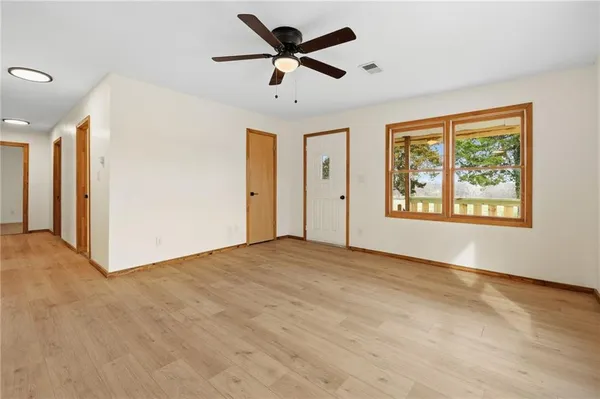 $299,000 | 17394 Devlin Road, Parker, KS 66072