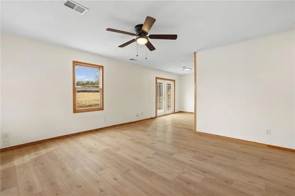 $299,000 | 17394 Devlin Road, Parker, KS 66072