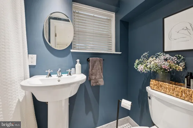 $5,500 | 21 V Street Northeast, Washington, DC 20002