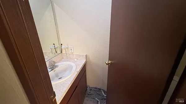 $549,000 | 25248 Robinson Road, Willits, CA 95490