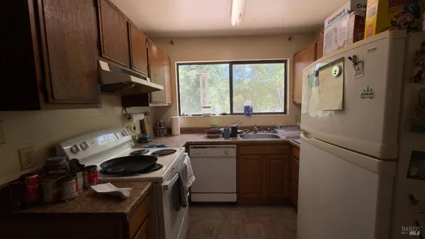 $549,000 | 25248 Robinson Road, Willits, CA 95490