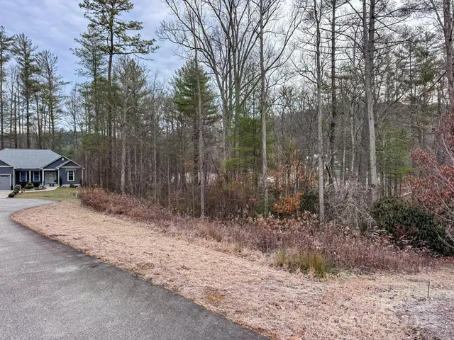 $78,000 | 62 Crystal Cove Drive, Unit 4, Hendersonville, NC 28739