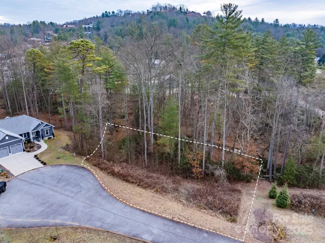 $78,000 | 62 Crystal Cove Drive, Unit 4, Hendersonville, NC 28739