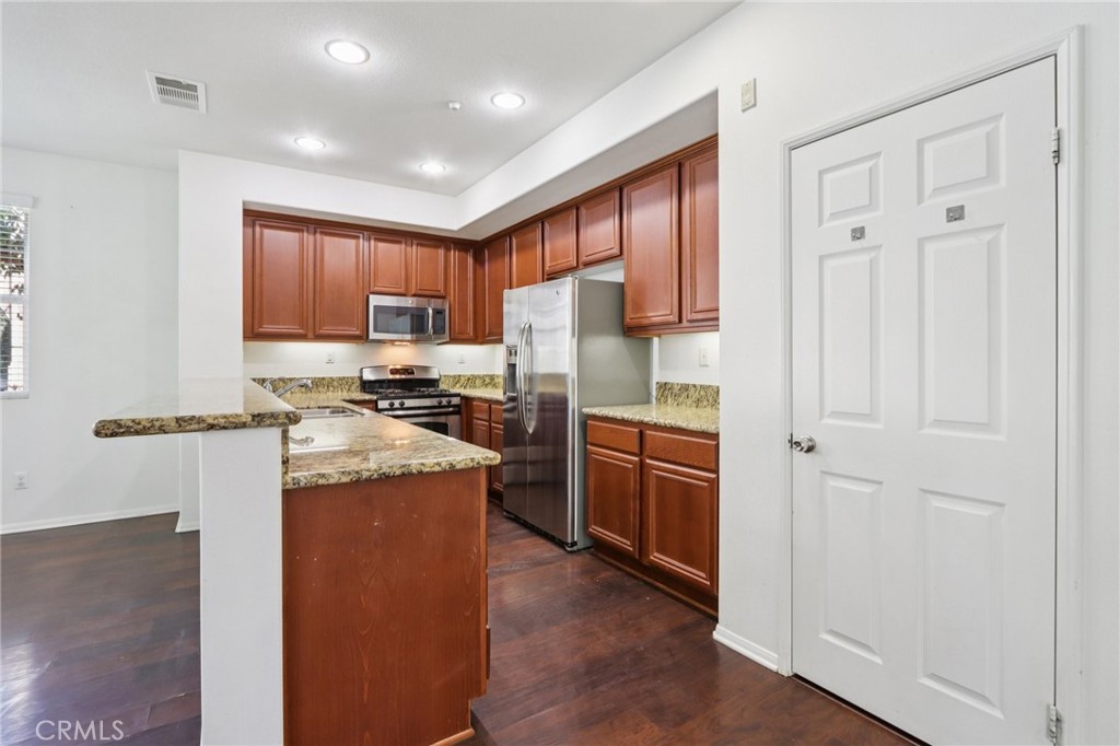 44929 Bellflower Lane Temecula, CA 92592 - Photo 10 of 22