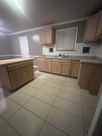 $1,500 | 18436 Lindsay Street, Detroit, MI 48235