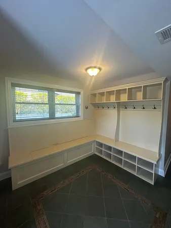 $3,800 | 130 Bonnie Brae Avenue, Mount Prospect, IL 60056