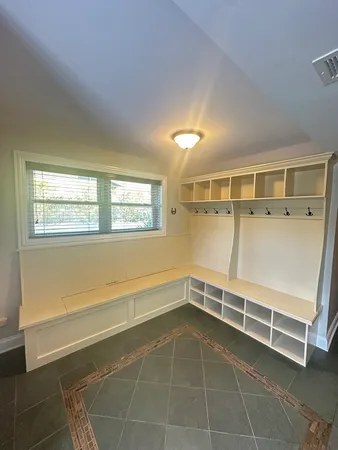 $3,800 | 130 Bonnie Brae Avenue, Mount Prospect, IL 60056