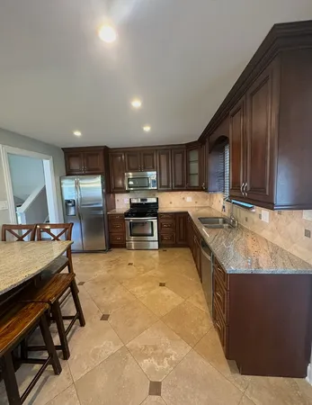 $3,800 | 130 Bonnie Brae Avenue, Mount Prospect, IL 60056