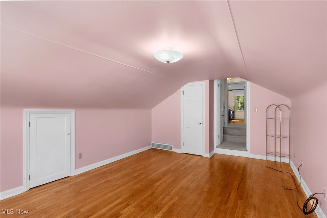 1667 Richmond Road Cleveland, OH 44124 - Photo 27 of 42