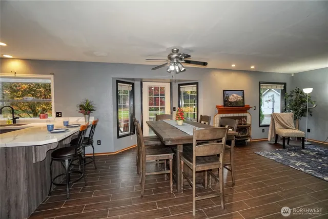 $995,000 | 24608 197th Avenue Southeast, Maple Valley, WA 98038