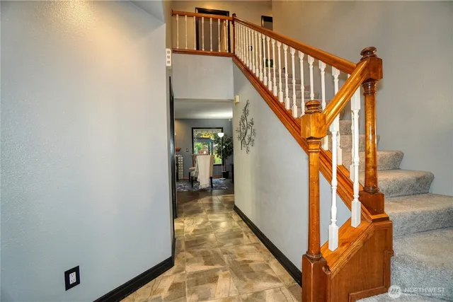 $995,000 | 24608 197th Avenue Southeast, Maple Valley, WA 98038