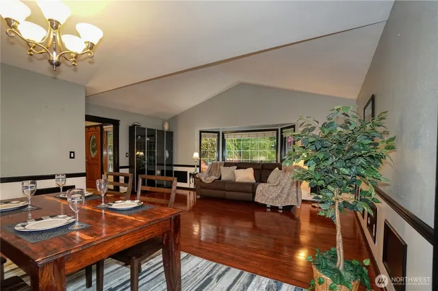 $995,000 | 24608 197th Avenue Southeast, Maple Valley, WA 98038