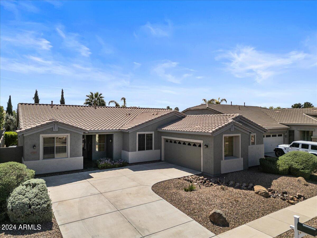 05-Aerial Front of home