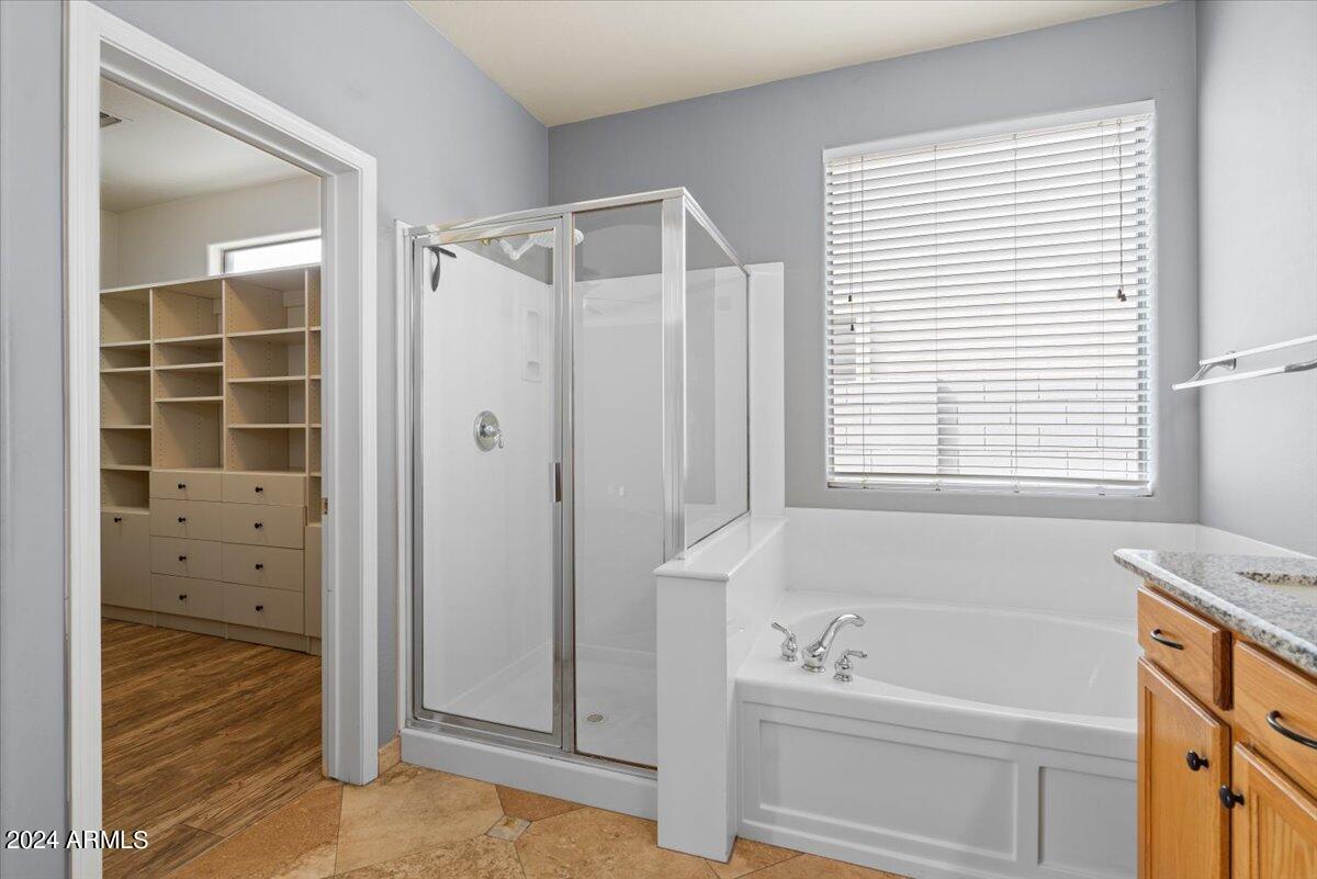 3269 East Hopkins Road Gilbert, AZ 85295 - Photo 25 of 51 33-Primary bathroom