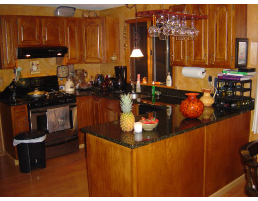6 Middlesex Road Sharon, MA 02067 - Photo 2 of 12 Gallery Image 2