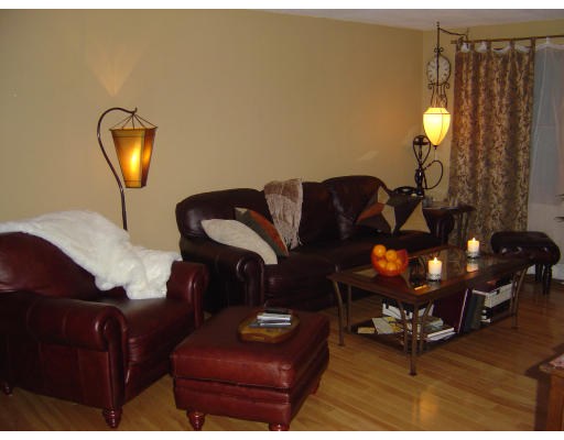 6 Middlesex Road Sharon, MA 02067 - Photo 3 of 12 Gallery Image 3